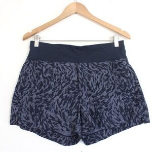 Athleta Trekkie North Printed Short Lynx Navy